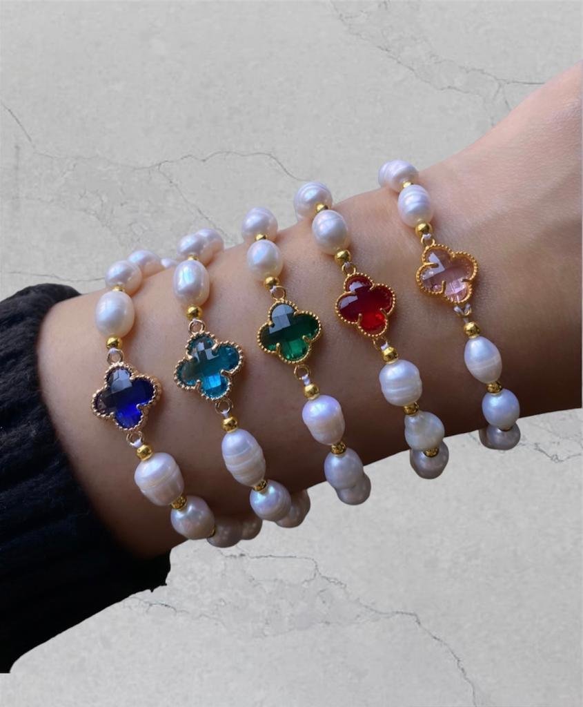Pearl clover bracelet