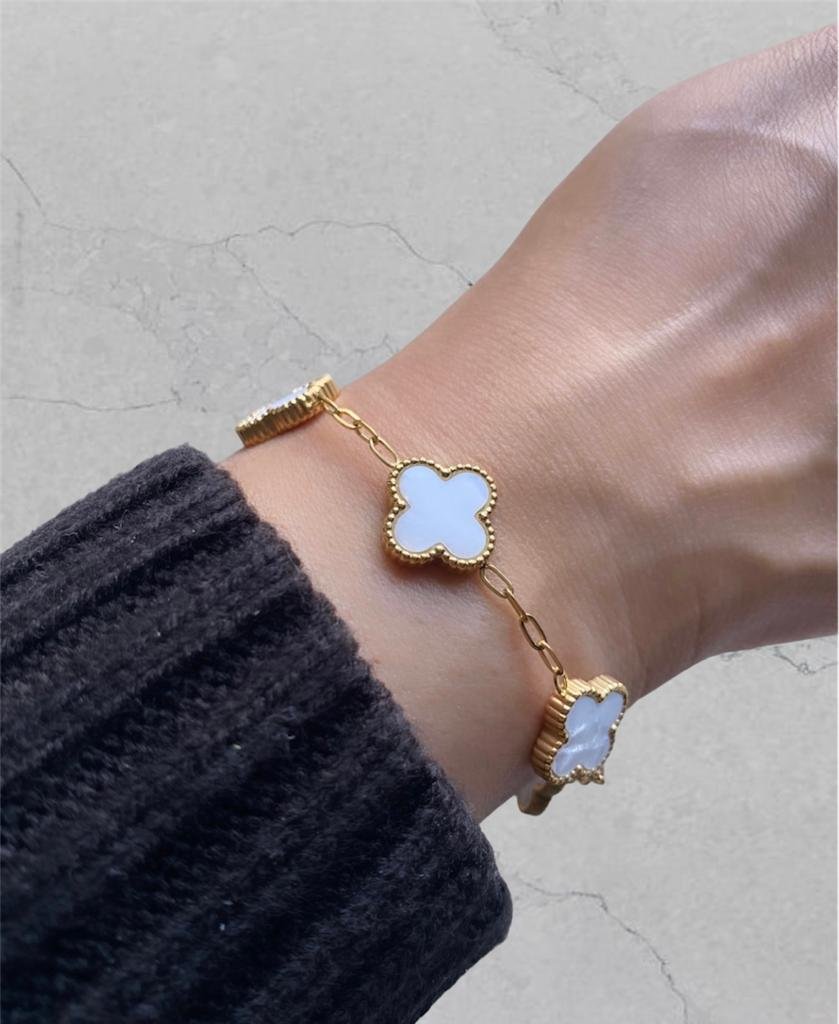 Ruhi bracelet white