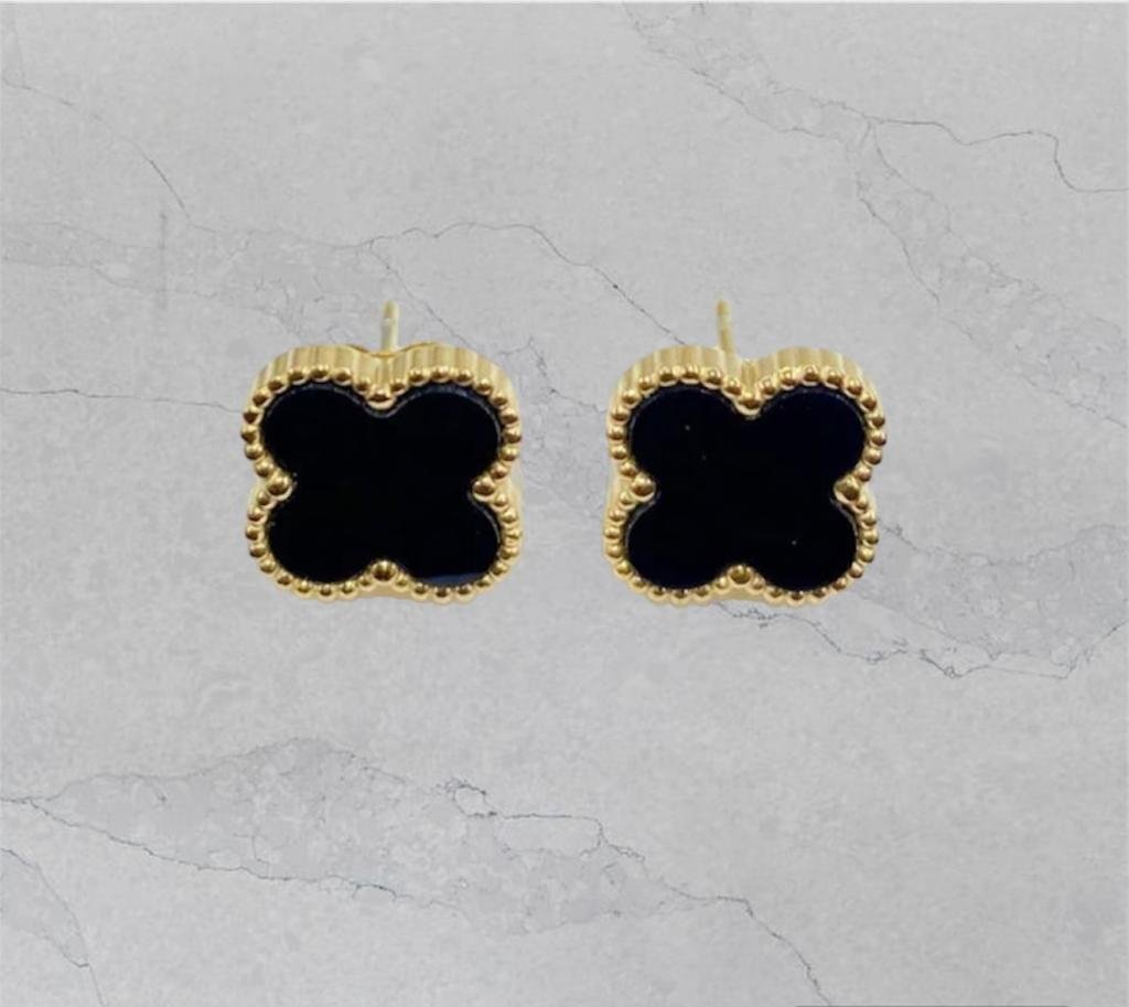 Ruhi ear studs black